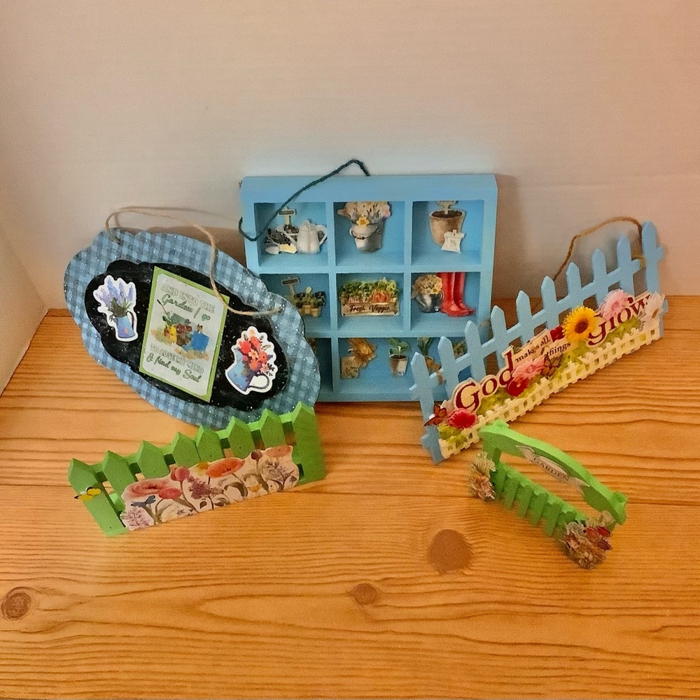 New 5pc Hand Crafted Decor